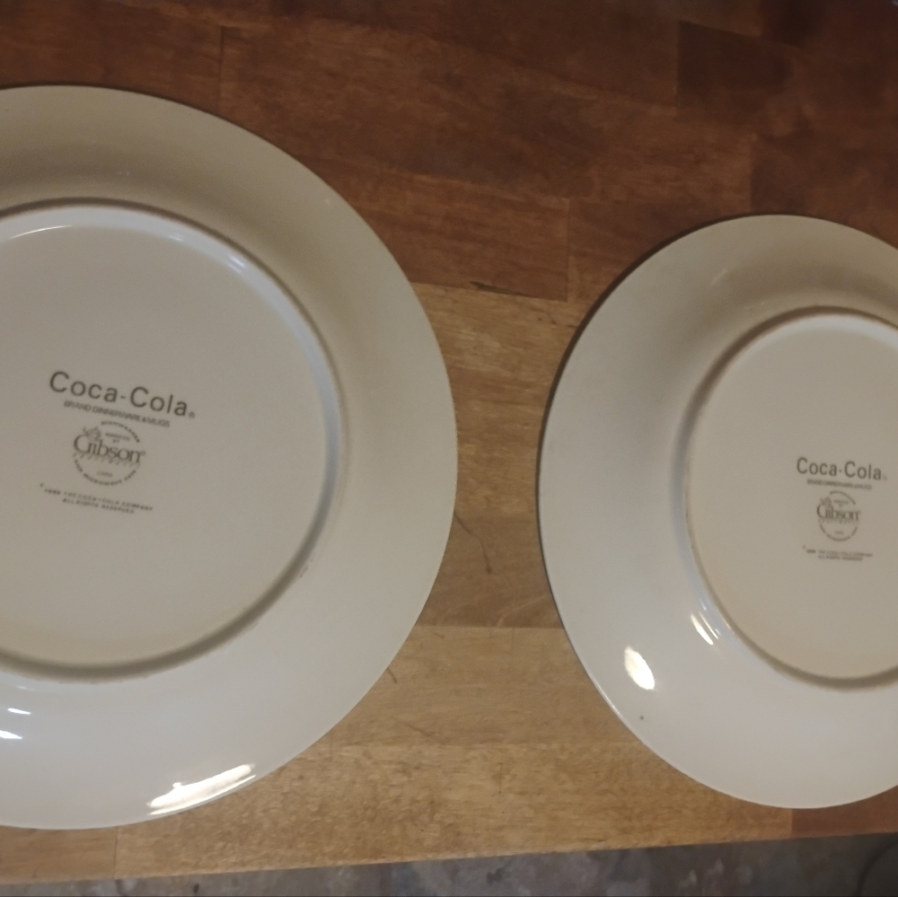 Coca Cola Checkered Dinner Plates Set Of 2 Red and Black - Picture 7 of 8